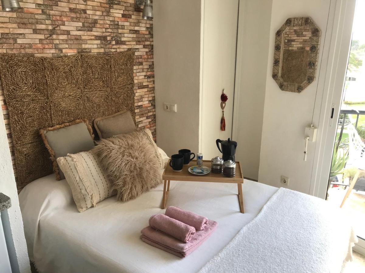 Estudio En Denia Con Piscina Y Wifi Privada, A 100 M Del Mar Ngoại thất bức ảnh